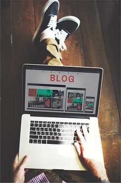 Blog in Laptop
